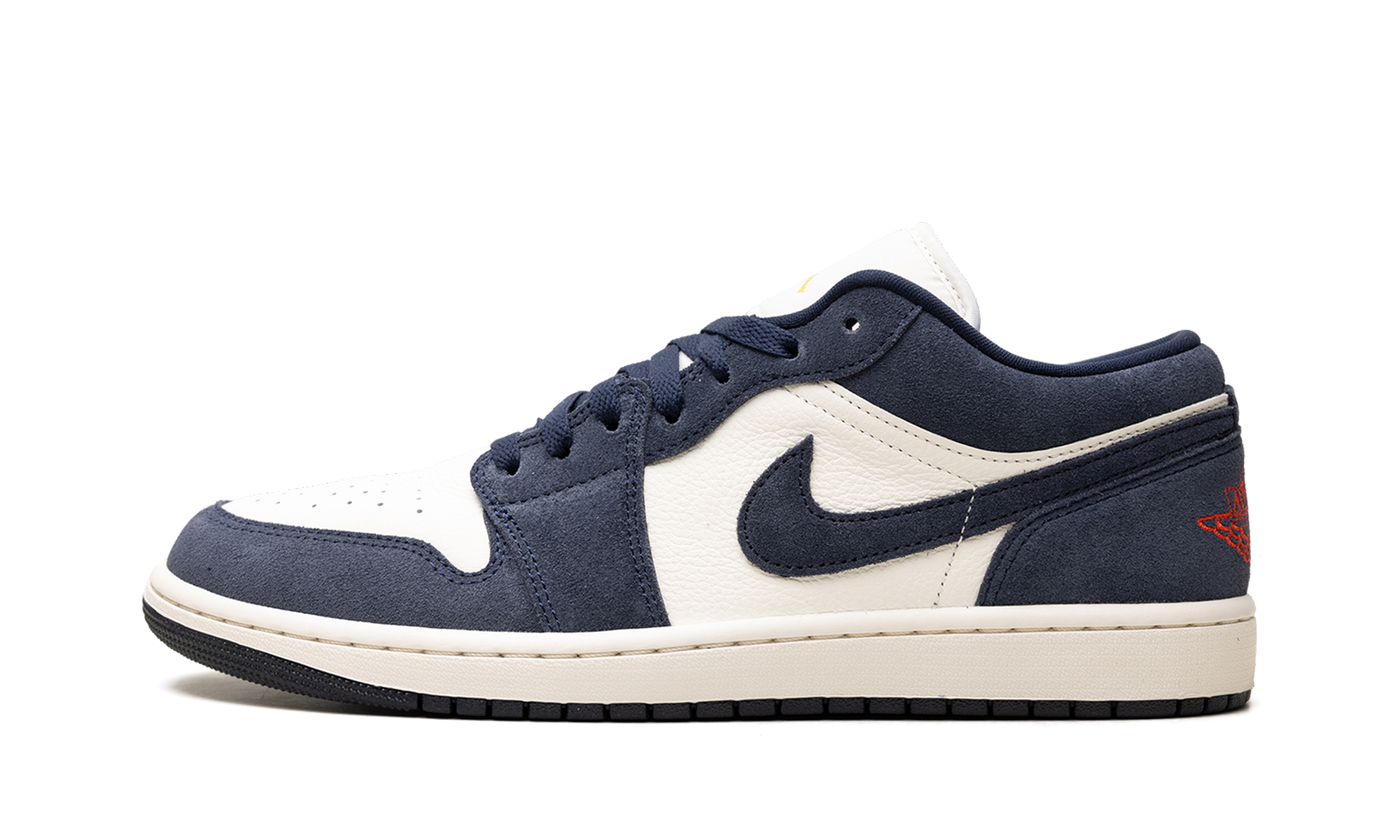 Jordan 1 Low SE Obsidian Suede IO7448 400