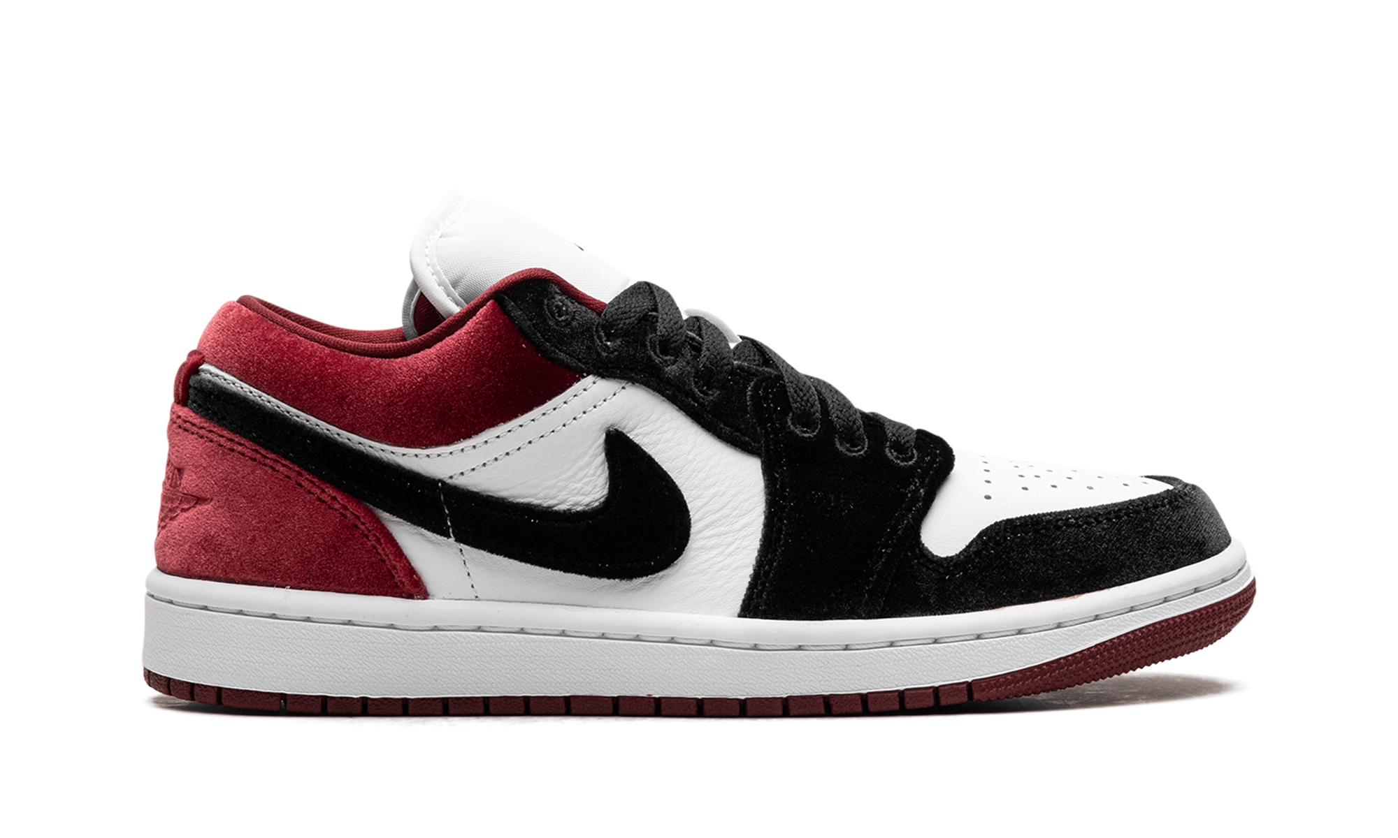 Jordan 1 Low SE WMNS Velvet Black Toe FZ3242 001