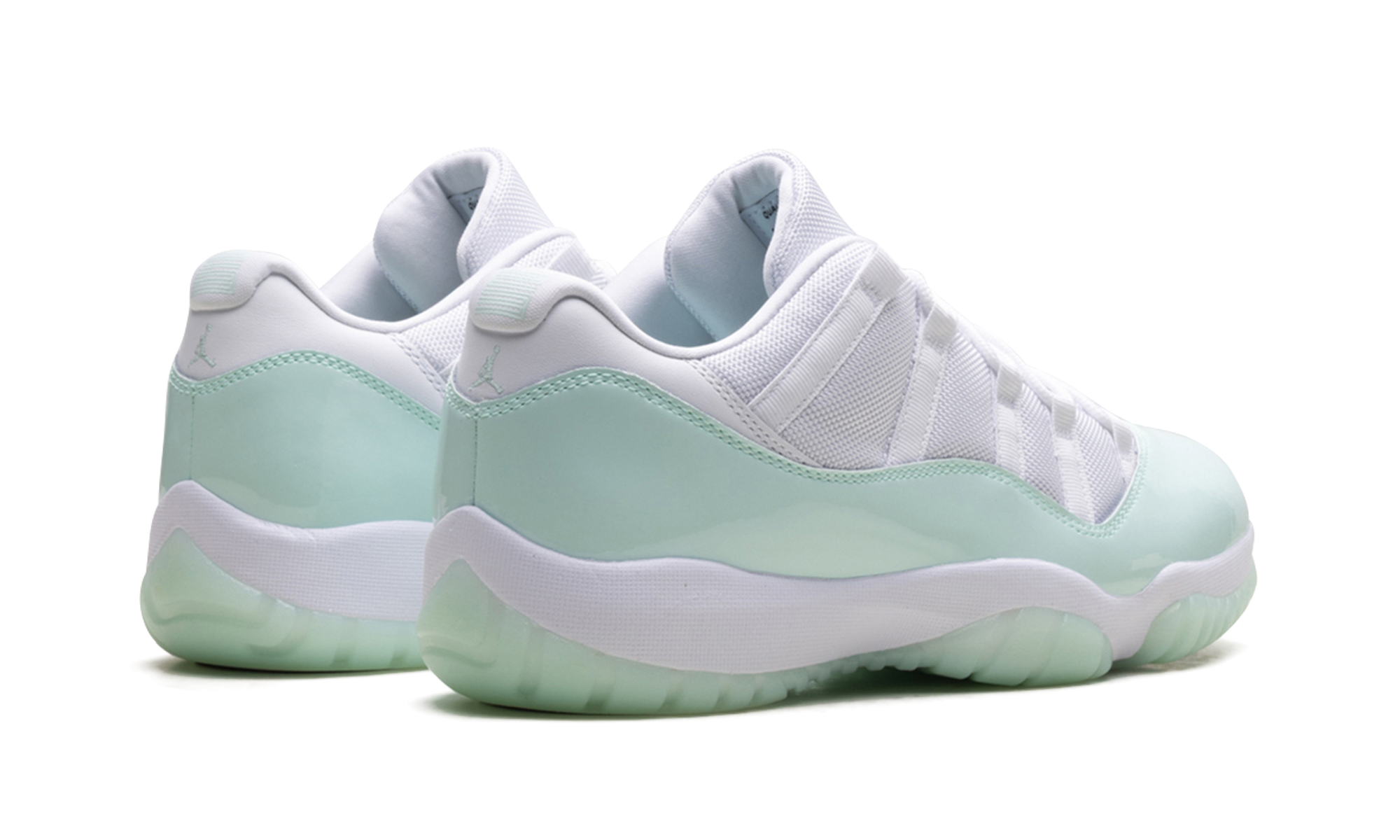 Air Jordan 11 Low WMNS Igloo AH7860 103