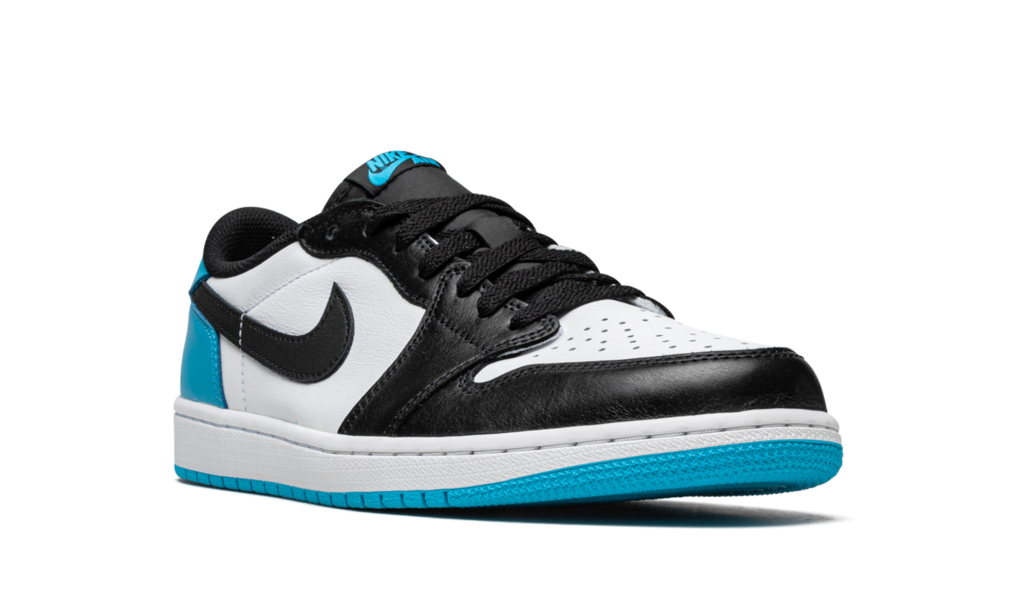 Air Jordan 1 Low OG UNC CZ0790 104