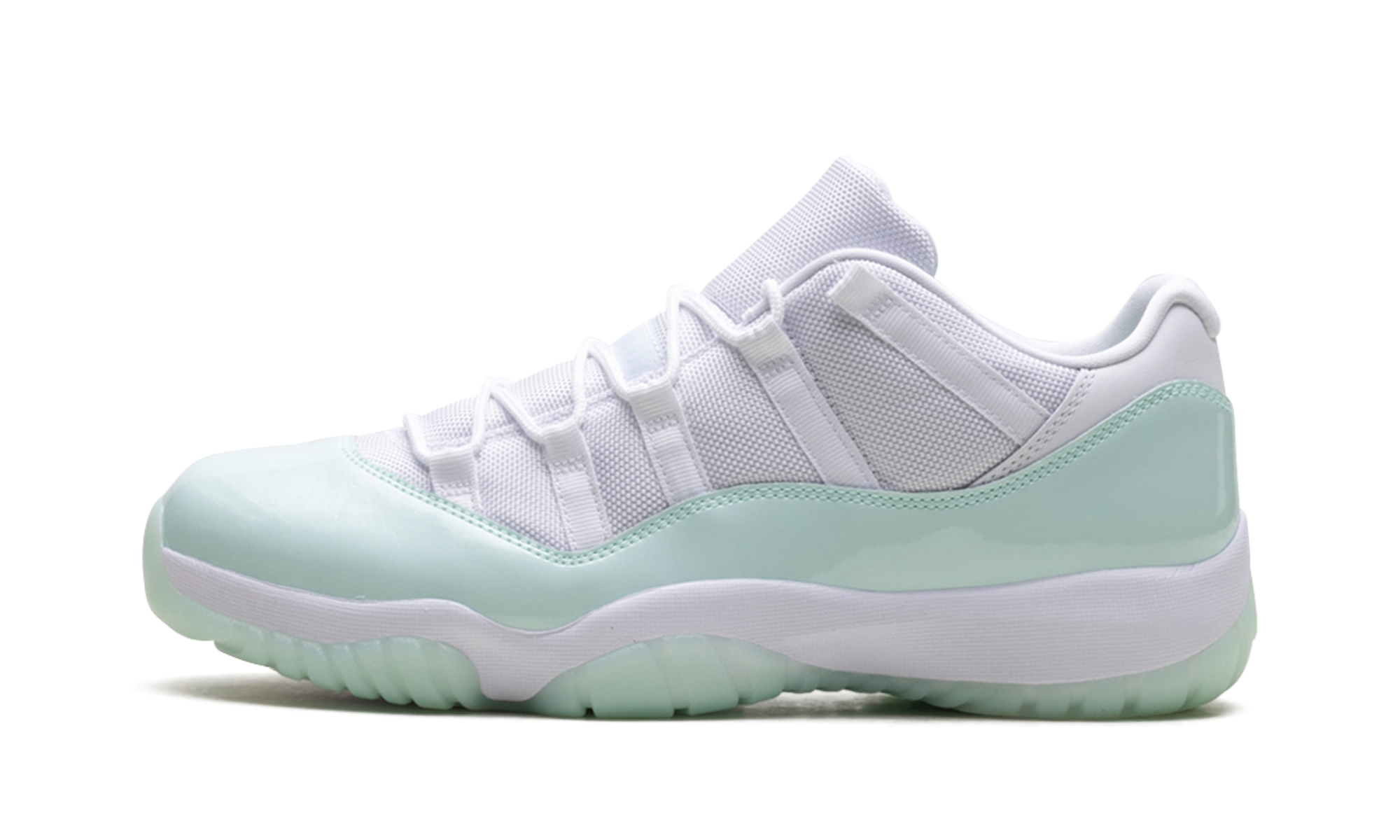 Air Jordan 11 Low WMNS Igloo AH7860 103
