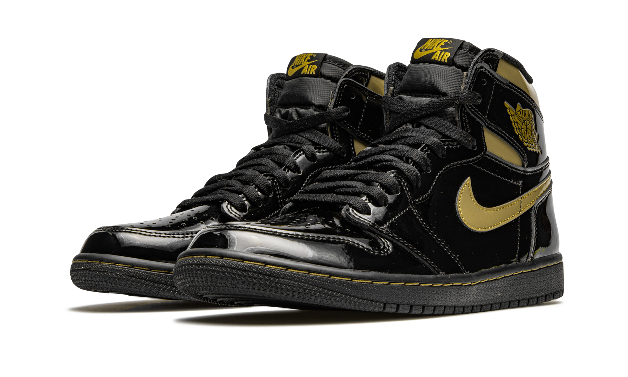 Air Jordan 1 Retro High OG Black Metallic Gold 555088 032