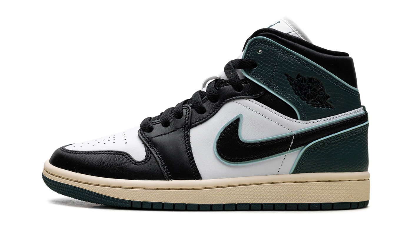 Jordan 1 Mid SE WMNS Oxidized Green FQ7818 100