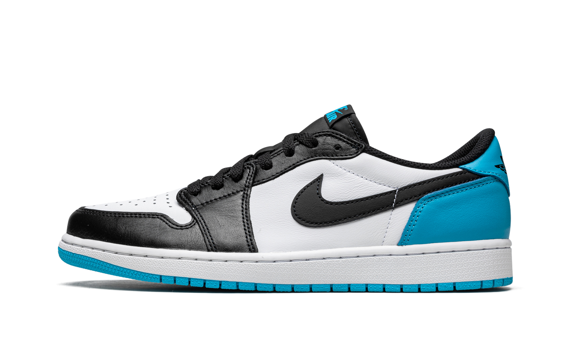 Air Jordan 1 Low OG UNC CZ0790 104