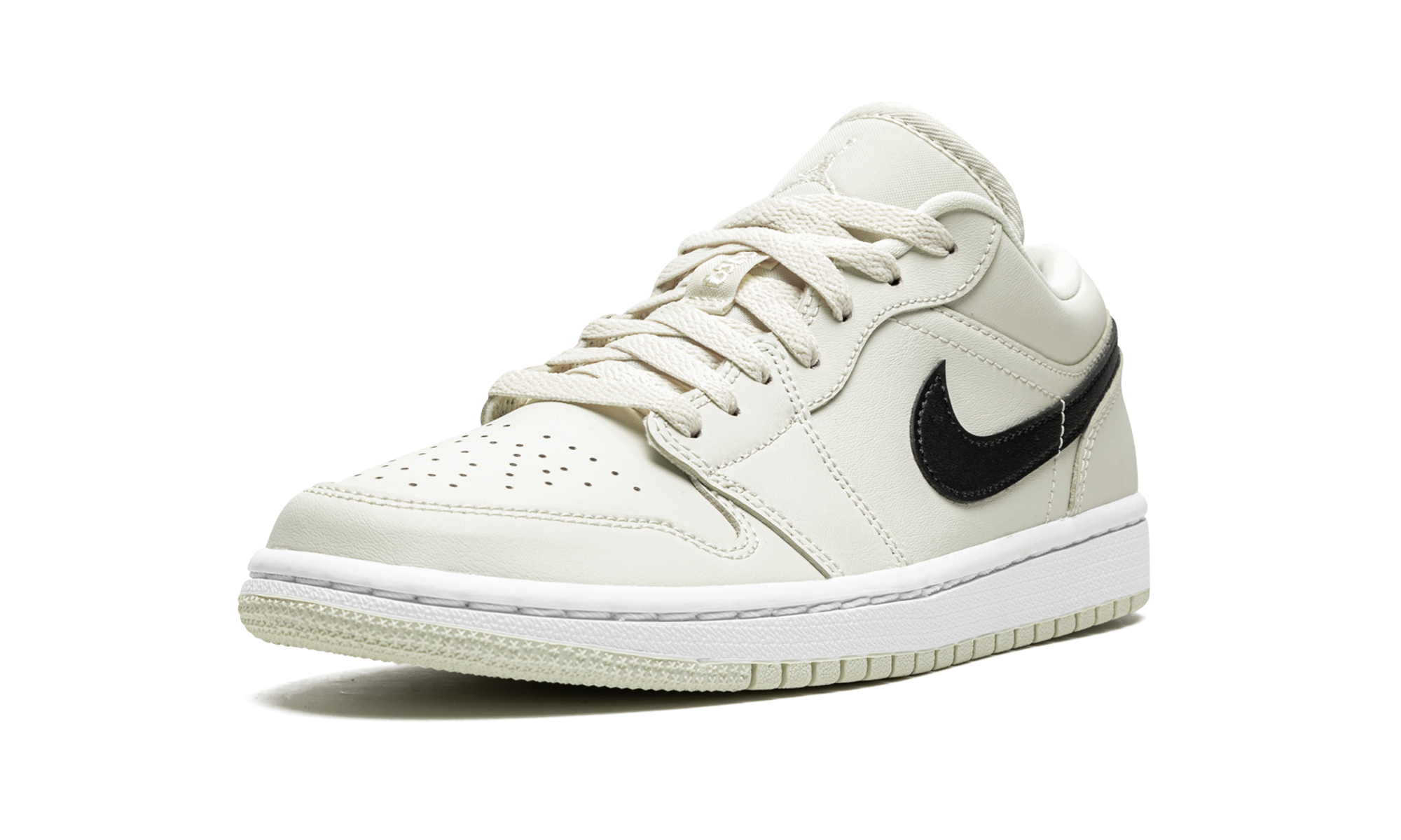 AIR JORDAN 1 LO WMNS Coconut Milk DC0774 121