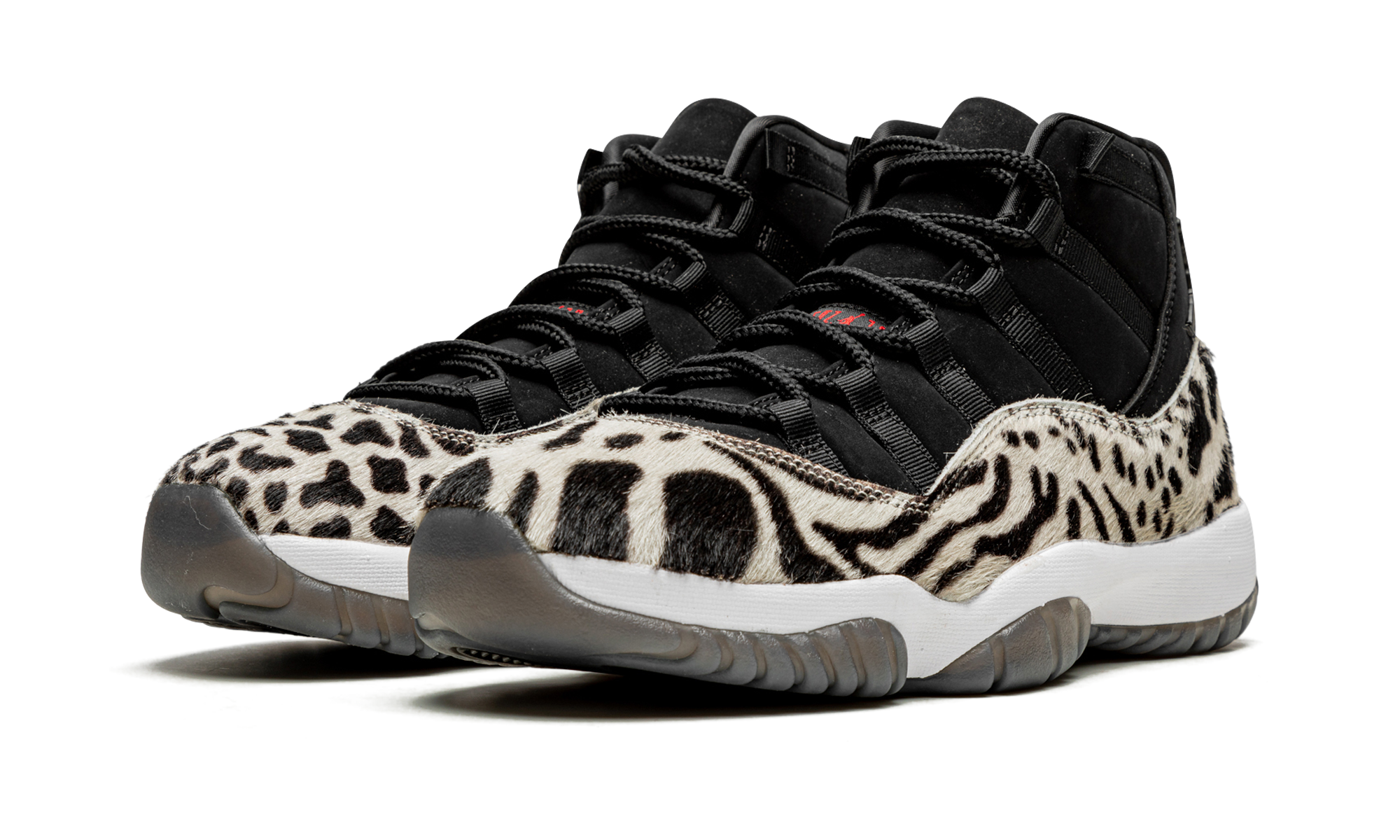 AIR JORDAN 11 WMNS Animal Instinct AR0715 010