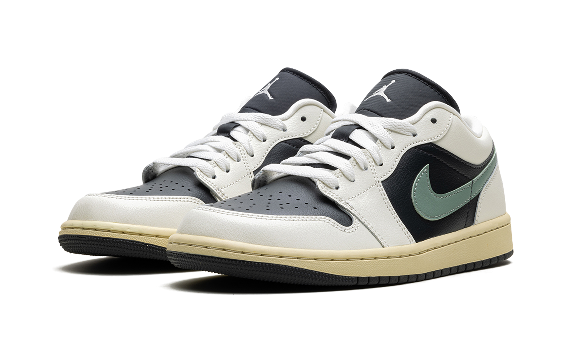 Air Jordan 1 Low WMNS Jade Smoke DC0774 001